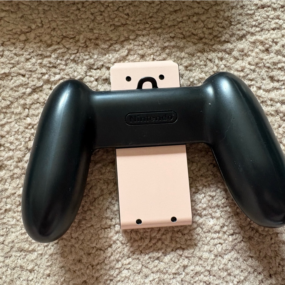 Nintendo Switch Complete Bundle - Picture 11 of 13